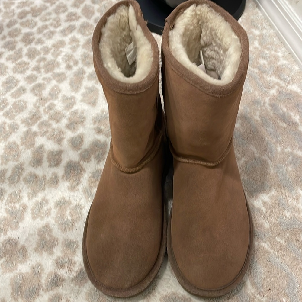 ABound short caramel / tan suede boot size 10